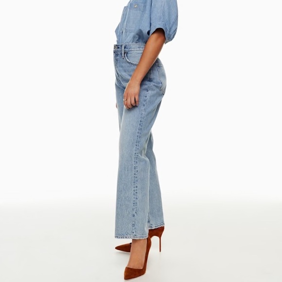 Aritzia Denim Forum light blue Marlo High Rise Loose jeans - size 24 W 30 L - Picture 2 of 10